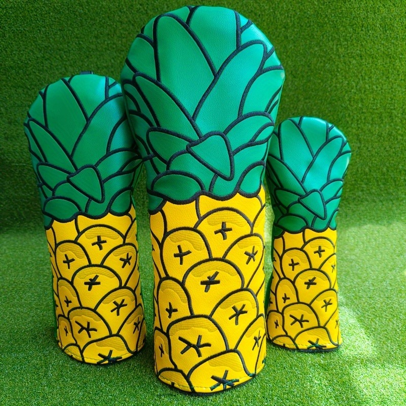 Golf Equipment Rack - غطاء رأس نادي الجولف على شكل