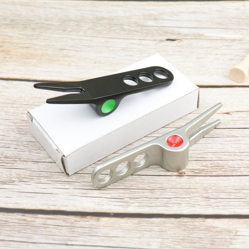 أداة إصلاح عيوب العشب في ملعب  - مراجعة Divot Repair Tool وسعره